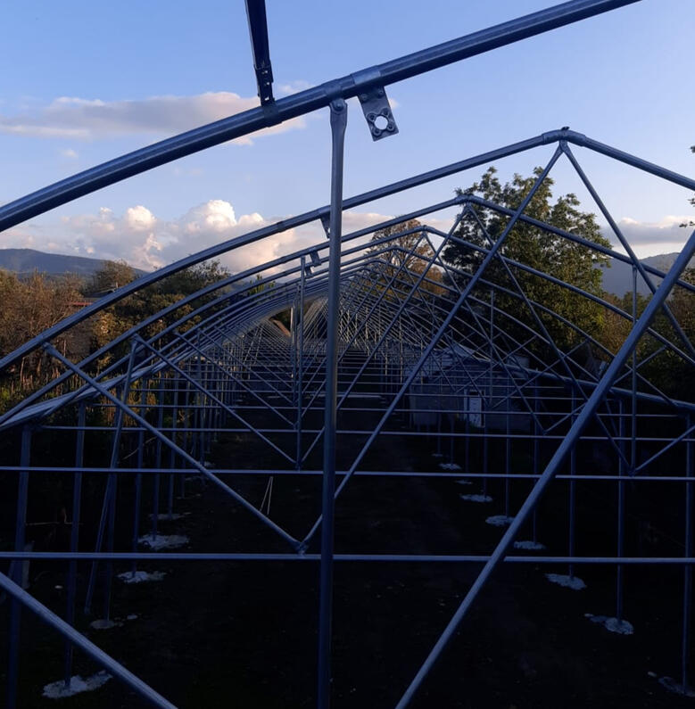 POMIDO - გალვანიზირებული სათბურის (satburi) კონსტრუქციის ზედა ხედი