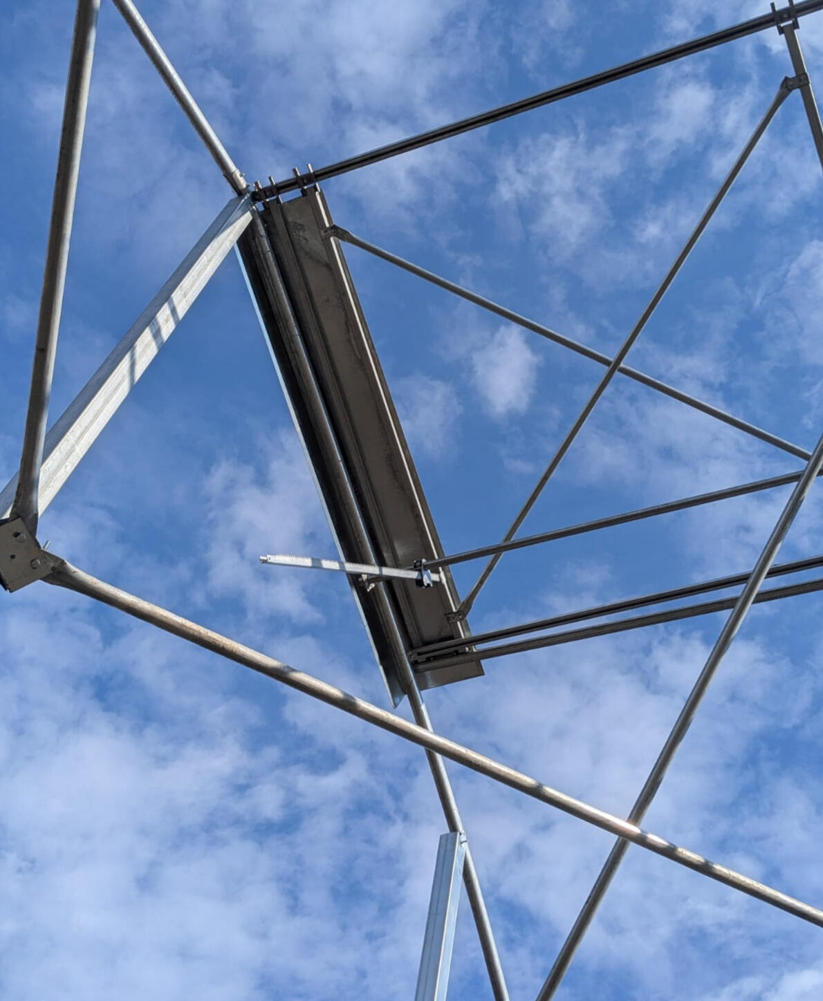 სათბურის ხარისხიანი კონსტრუქციის დეტალები POMIDO POMIDO სათბურის კონსტრუქციის დეტალები